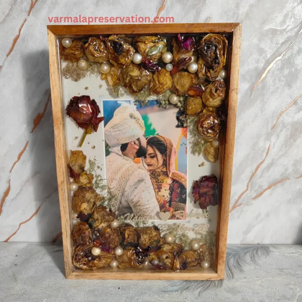 Resin Anniversary Flower Preservation Couple Photo Frame, Pearls Decor Rectangular Wedding Flower Couple Names Preserved Photo Keepsake  for Anniversary Gift (8×12 Inch)