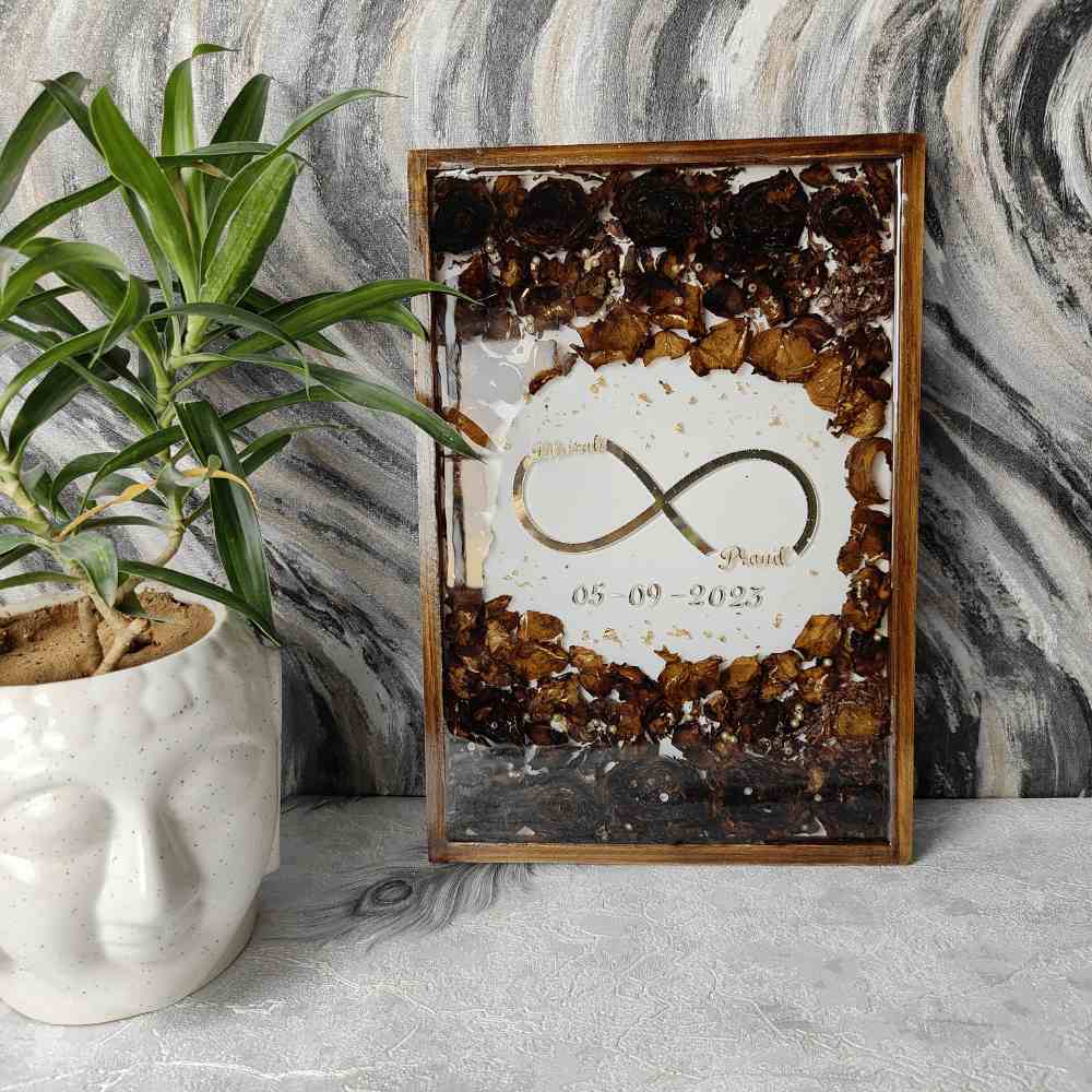 husband-gifted-anniversary-flower-preservation-frame