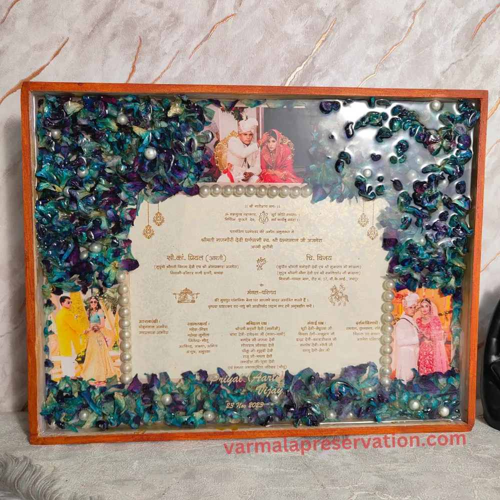 mesmerizing-varmala-blue-flower-wooden-frame