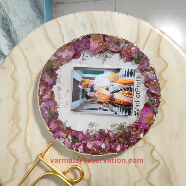 personalized-resin-varmala-keepsake
