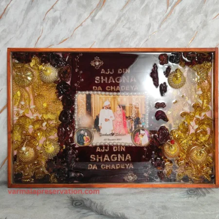 personalized-wedding-flower-preservation-frame