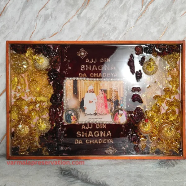 personalized-wedding-flower-preservation-frame