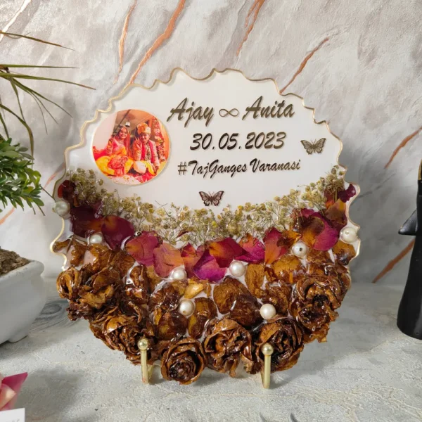 resin-flower-preserved-zigzag-wedding-photo-frame