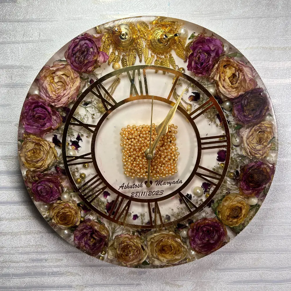 resin-varmala-flowers-roman-numerals-analog-wall-clock