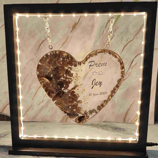 square-gifted-flower-preservation-in-led-lights