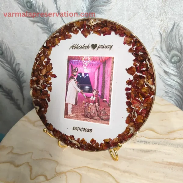 wedding-date-couple-name-varmala-display