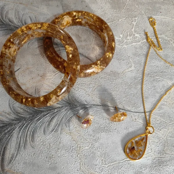 Epoxy-resin-pendant-bangles-earings-combo