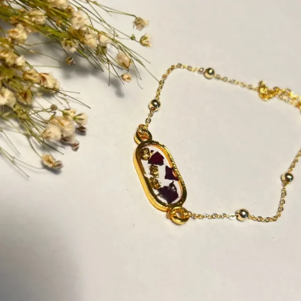 oval-shape-golden-chain-bracelet