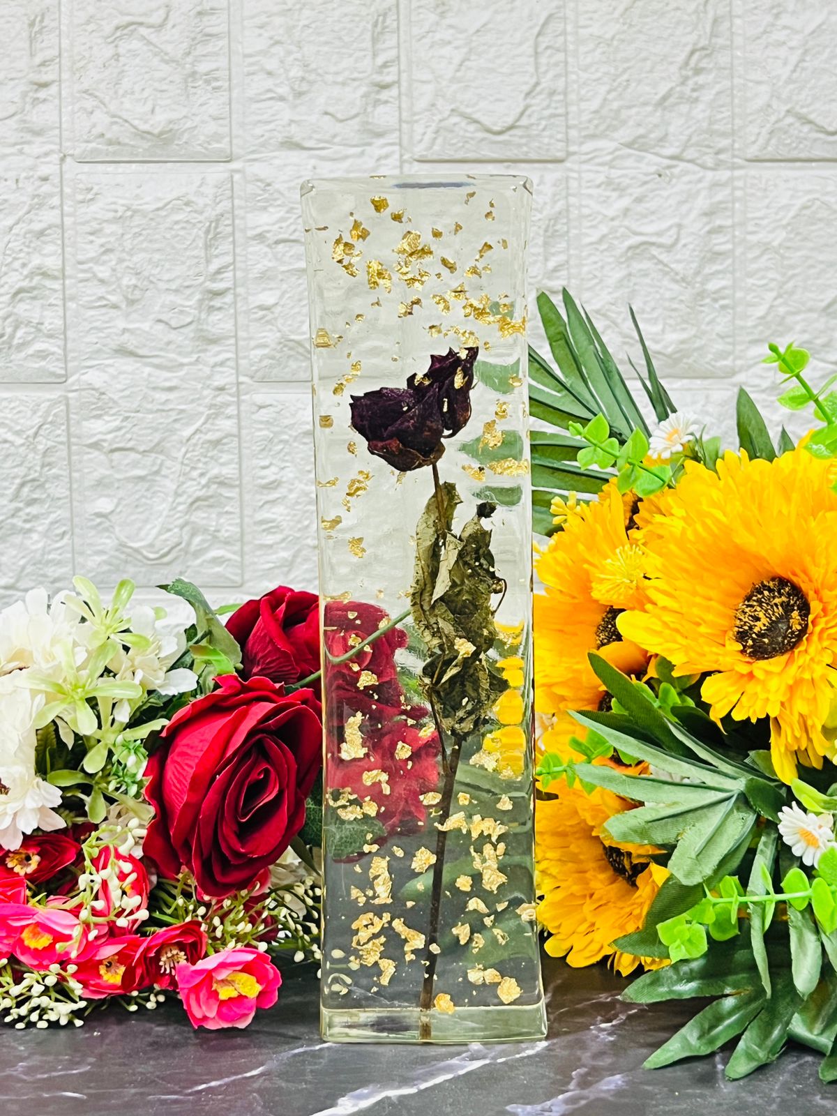Custom flower memory resin frame