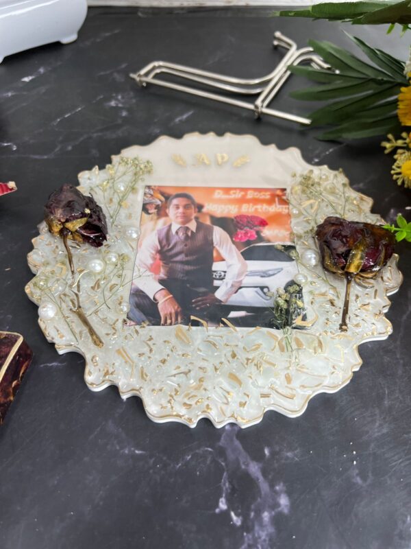 Elegant resin frame for birthday memory