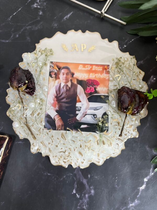 Memory photo frame with real flowers