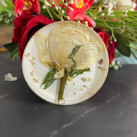Real flower preserved resin keychain