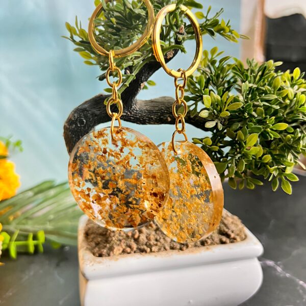 Resin keychain with varmala flowers
