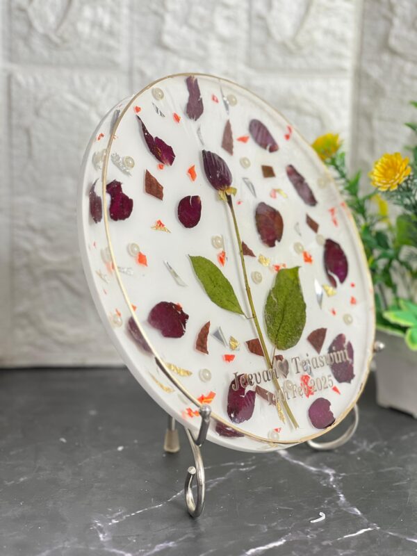 flower preservation frame for couples