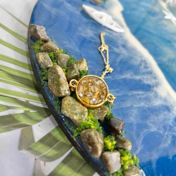 resin pendant with preserved flowers