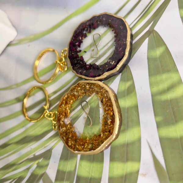 resin preserved key chain