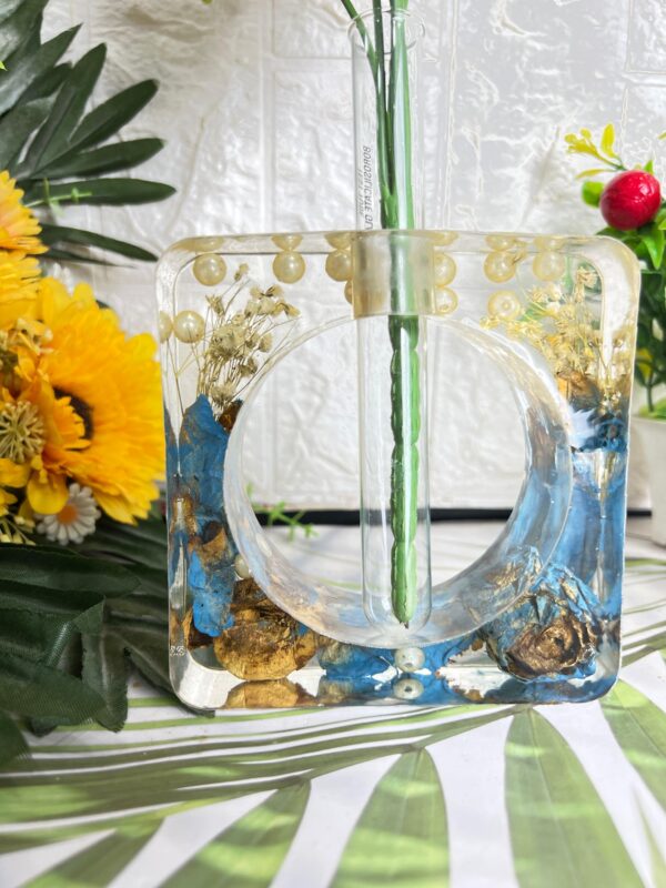 resin flower preservation