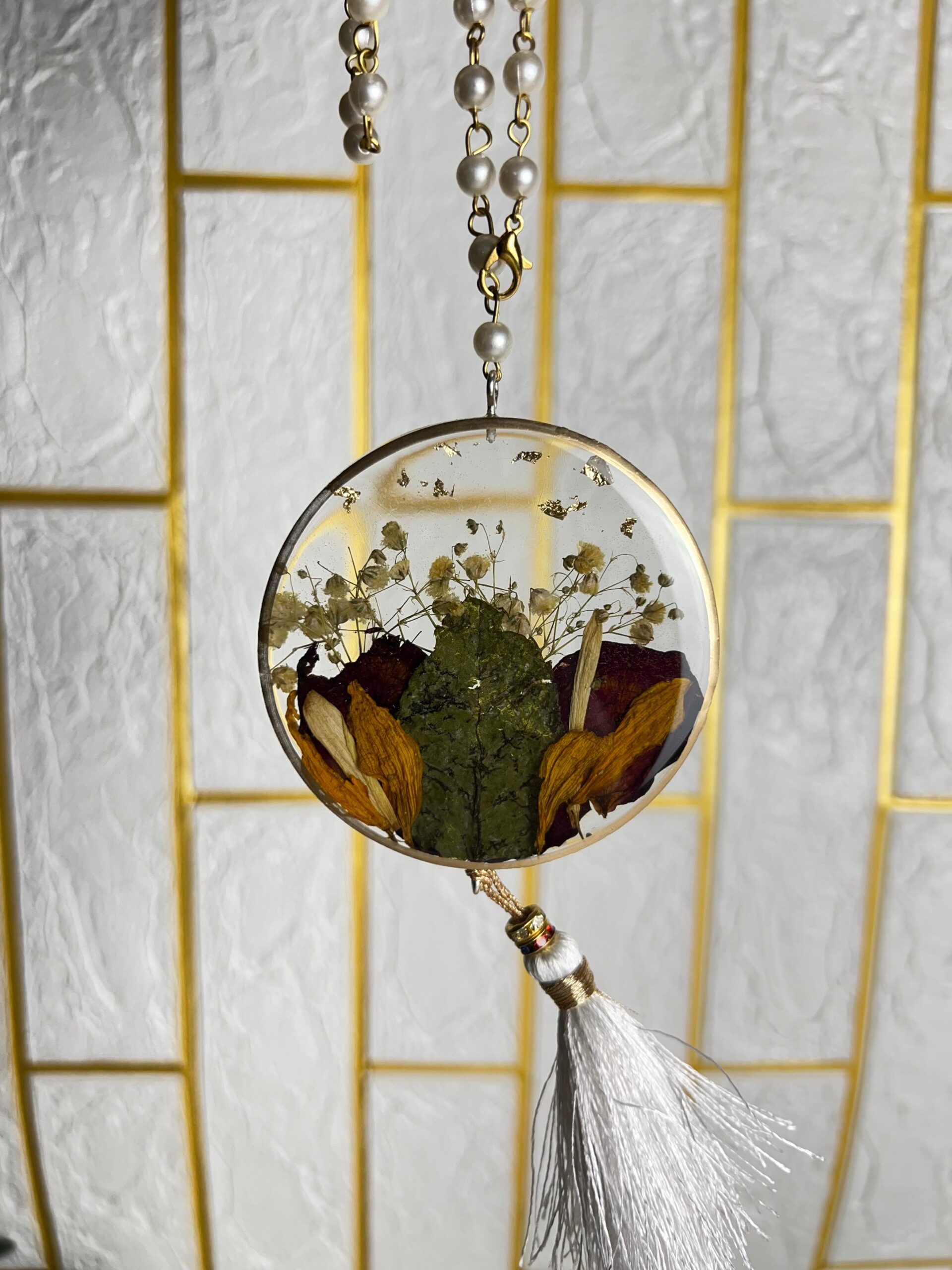 flower preservation in resin